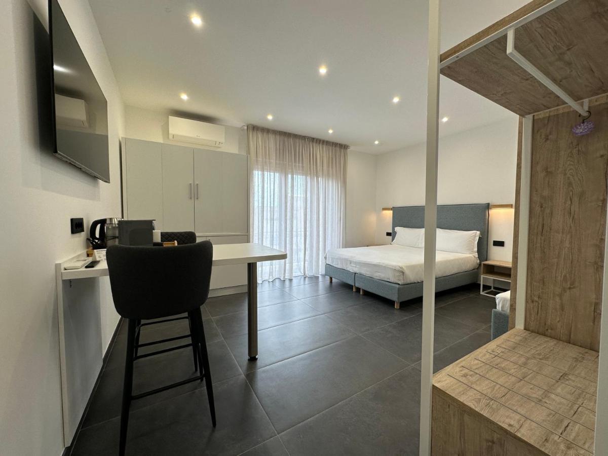 Ng Guest House Il Gallura 奧爾比亞 外观 照片