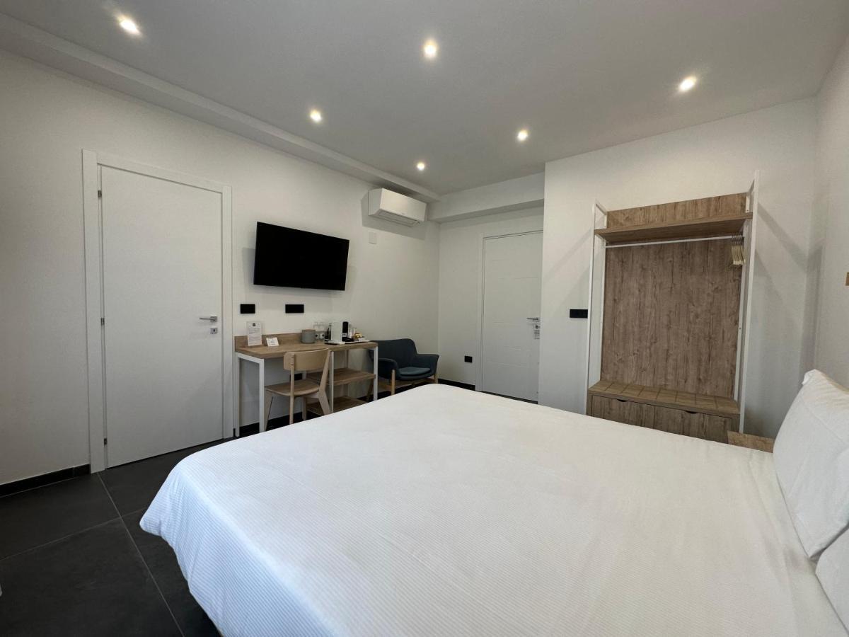Ng Guest House Il Gallura 奧爾比亞 外观 照片