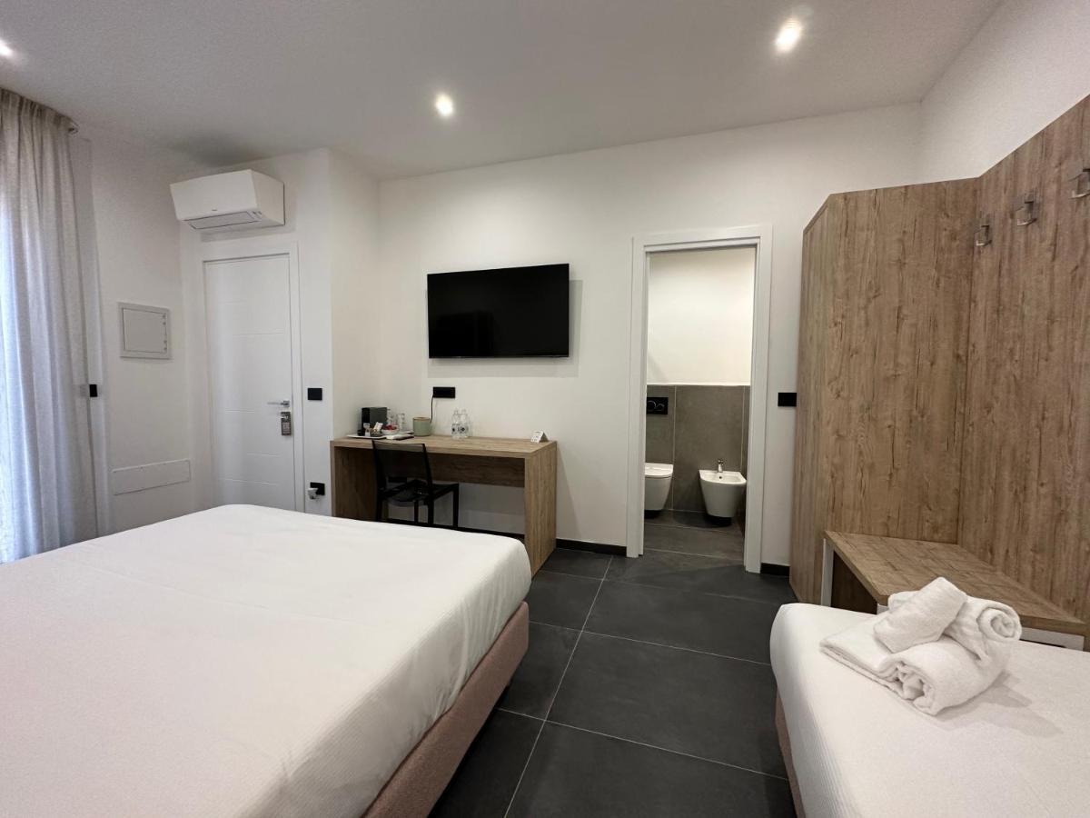 Ng Guest House Il Gallura 奧爾比亞 外观 照片