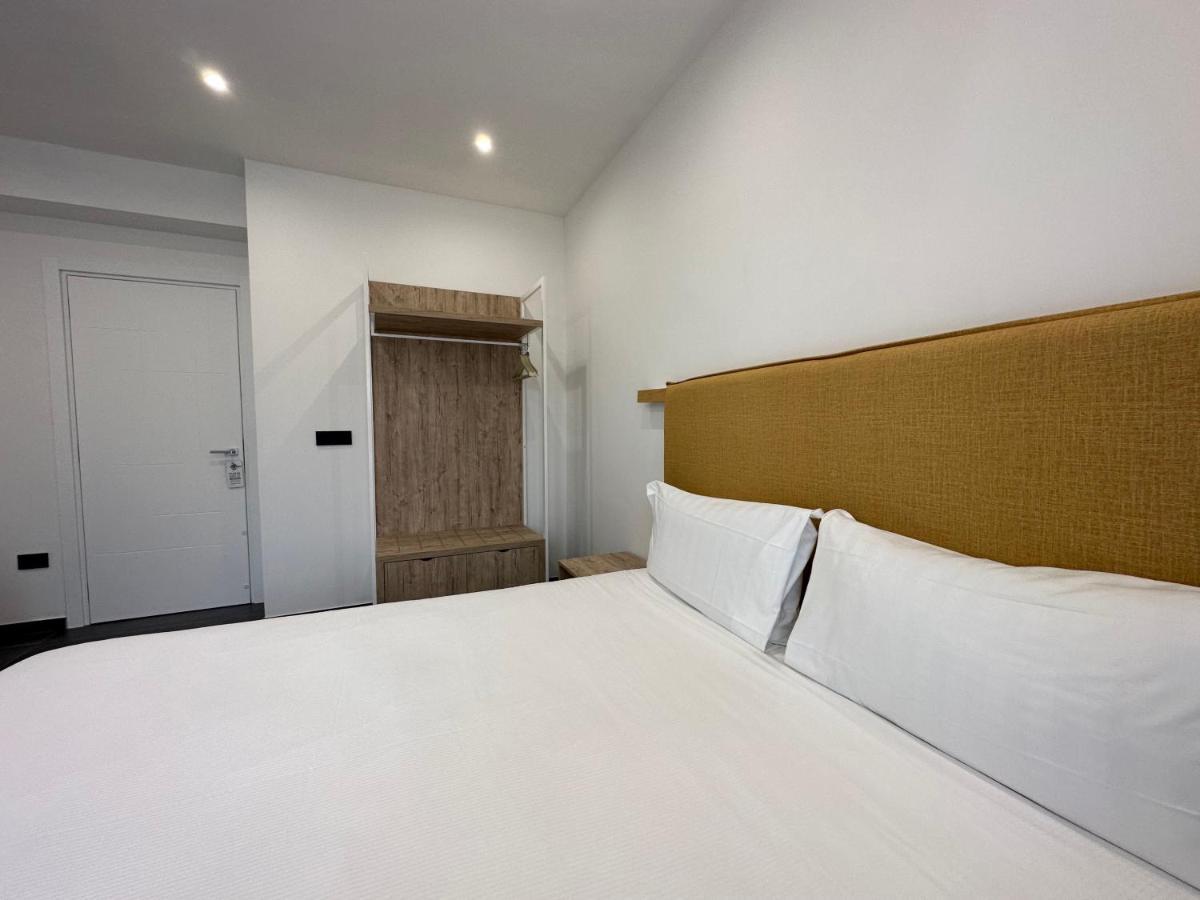 Ng Guest House Il Gallura 奧爾比亞 外观 照片