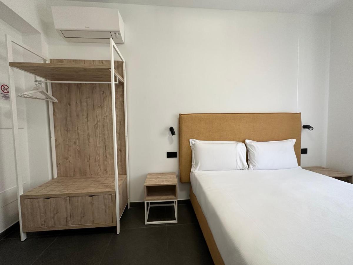 Ng Guest House Il Gallura 奧爾比亞 外观 照片