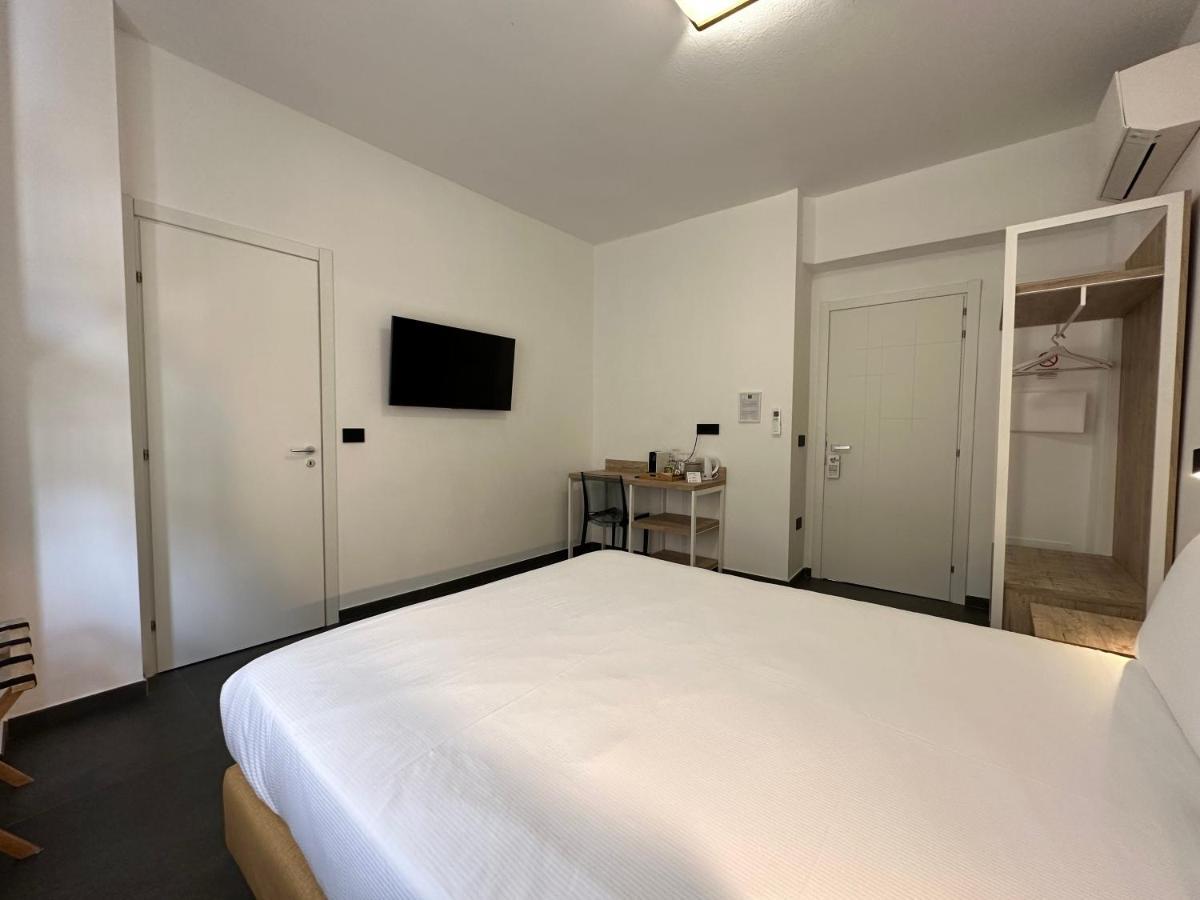 Ng Guest House Il Gallura 奧爾比亞 外观 照片